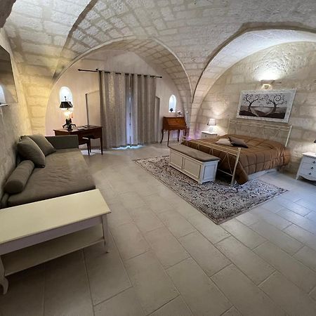 Suite Cavour Luxury Home Taranto Eksteriør billede