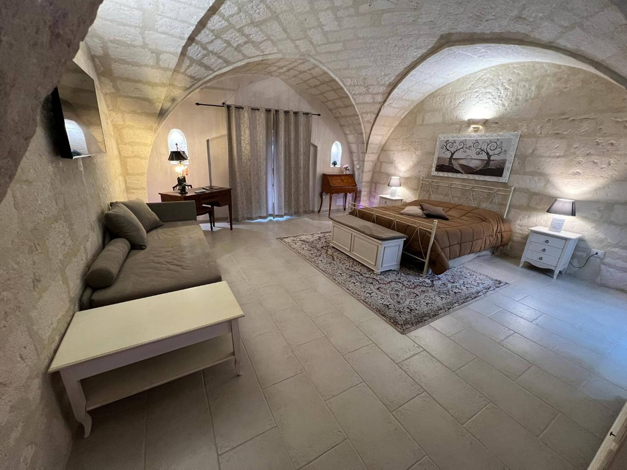 Suite Cavour Luxury Home Taranto Eksteriør billede